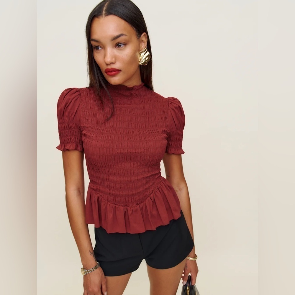 NEW Reformation Aggie Short Sleeve Top Rubies Dark Red Smocked Top | size XS